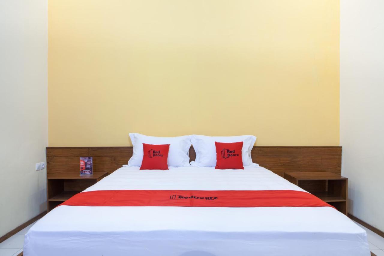 ホテル Reddoorz Near Baluran National Park Pandean エクステリア 写真